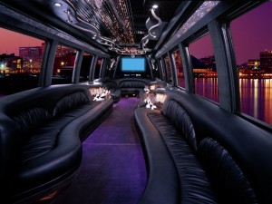 international  dt krystal  limo bus